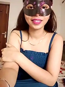 Snapshot of cute_girl_29 chatting on 06-22-26, 06:05 cute girl 29 online show from 06-22-26, 06:05