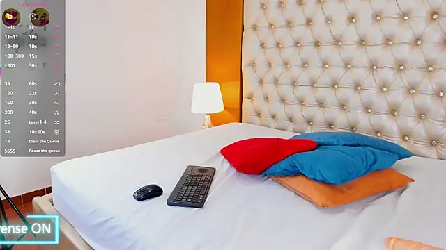 IsabellaaLux  online show from 03-31-26, 08:22