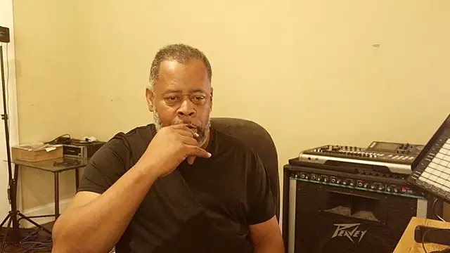 Cleozevo1961 online show from 04-10-26, 03:08