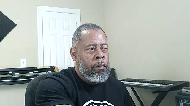 Cleozevo1961 online show from 03-27-26, 04:08