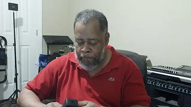 Cleozevo1961 online show from 04-14-26, 12:10