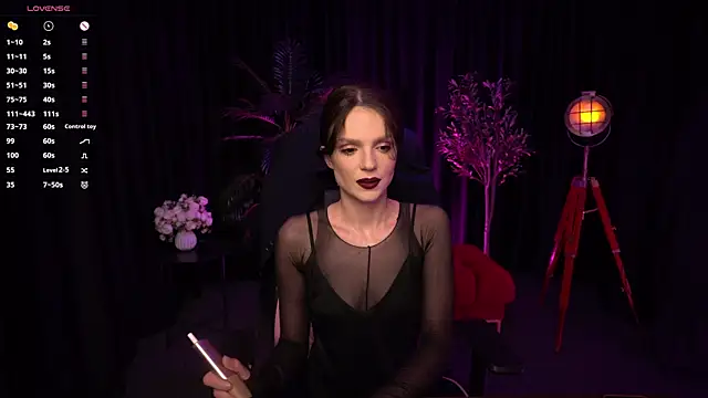 Snapshot of Wild_Alice_me chatting on 05-08-26, 03:38 Wild Alice me online show from 05-08-26, 03:38
