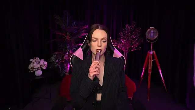 Wild Alice me online show from 04-08-26, 03:24