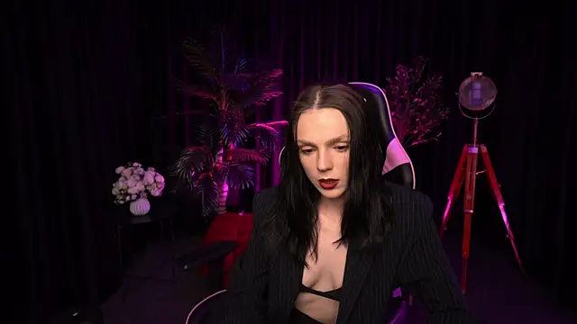 Wild Alice me online show from 04-07-26, 03:25