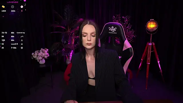 Snapshot of Wild_Alice_me chatting on 05-01-26, 03:28 Wild Alice me online show from 05-01-26, 03:28