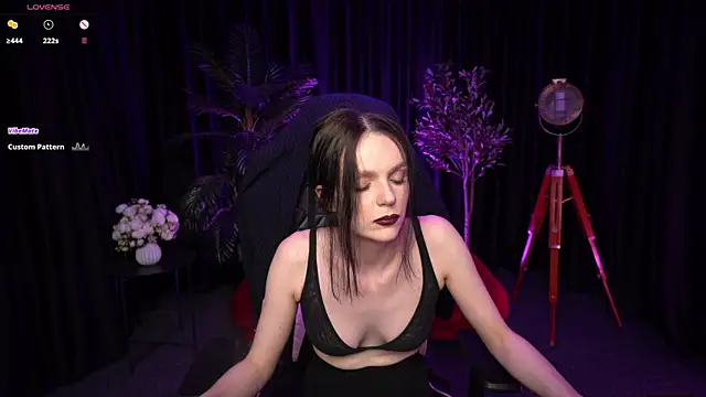 Wild Alice me online show from 04-15-26, 07:58