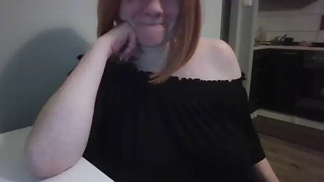 Snapshot of Beatique1 chatting on 06-16-26, 10:54 Beatique1 online show from 06-16-26, 10:54