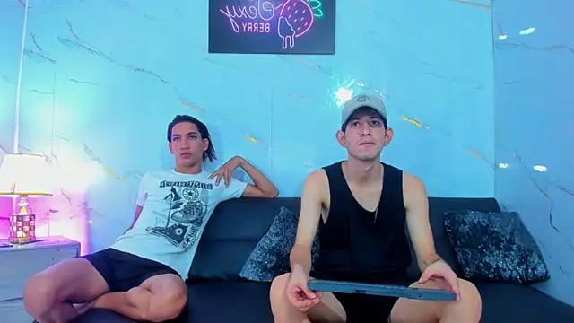 Snapshot of Spicy_guys chatting on 03-02-26, 01:18 Spicy guys online show from 03-02-26, 01:18