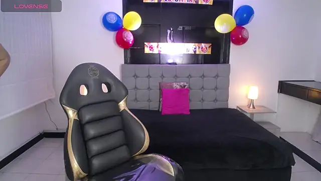 Sweett liia  online show from 06-26-26, 07:42