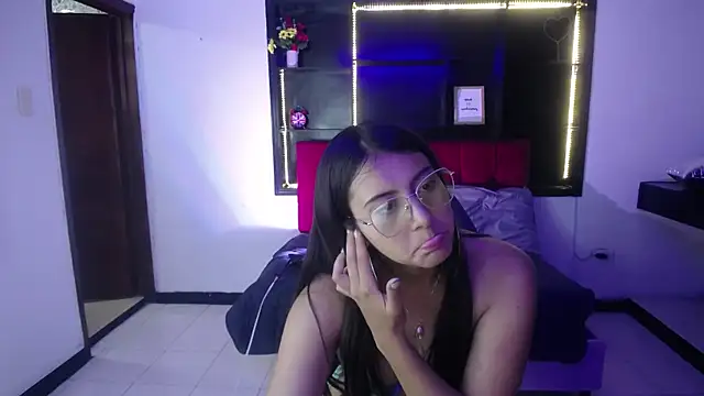 Sweett liia  online show from 03-26-26, 07:45