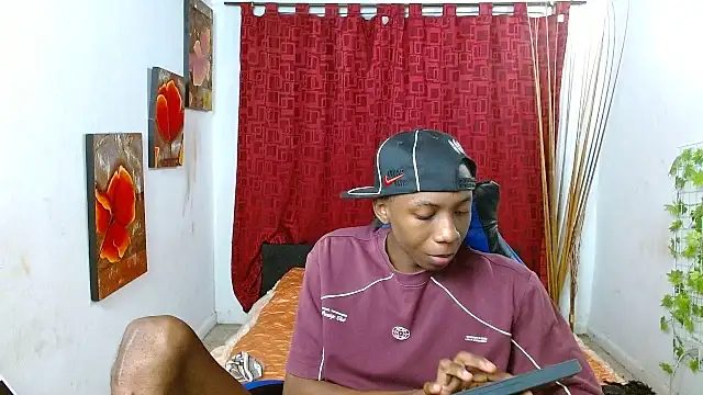 milo018 online show from 06-03-26, 05:17