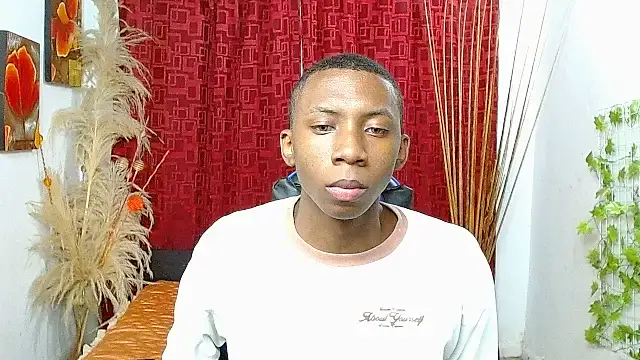 milo018 online show from 03-26-26, 08:40