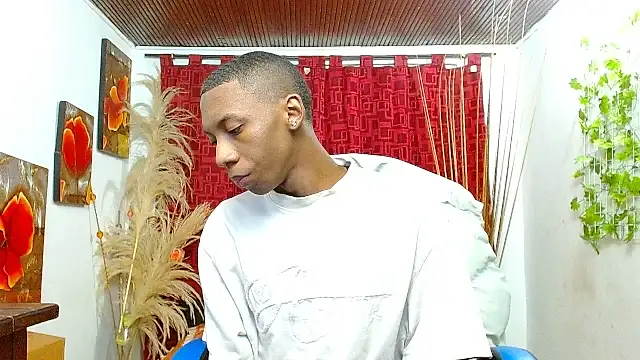 milo018 online show from 02-24-26, 07:59