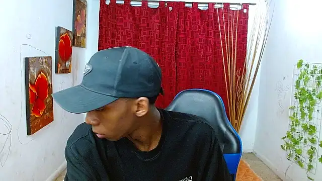 milo018 online show from 07-02-26, 01:28
