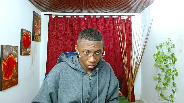 milo018 online show from 04-17-26, 06:38