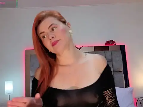 Xiomara-Suarez01 online show from 04-07-26, 02:13