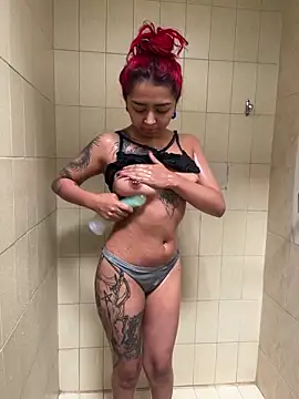 poyson ivy online show from 02-23-26, 09:37