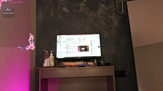 naomii1 online show from 02-24-26, 09:32