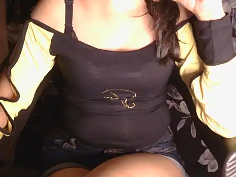 Snapshot of sassy_slut_69 chatting on 05-28-26, 05:41 sassy slut 69 online show from 05-28-26, 05:41