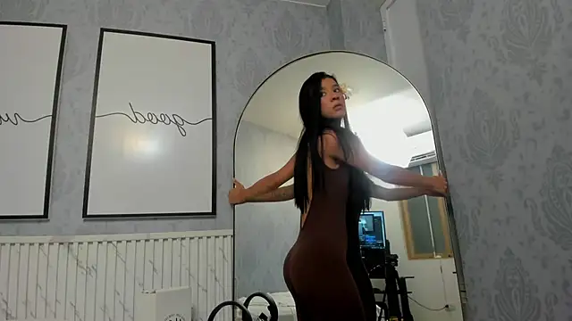 beautydoll18  online show from 06-15-26, 10:15