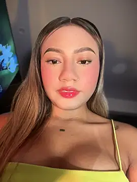 Dulce Sofi  online show from 04-13-26, 10:36