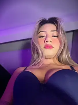 Dulce Sofi  online show from 03-31-26, 10:12