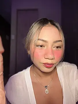 Dulce Sofi  online show from 03-22-26, 07:59