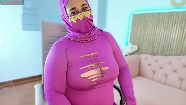 Nadia Privee online show from 02-20-26, 05:15