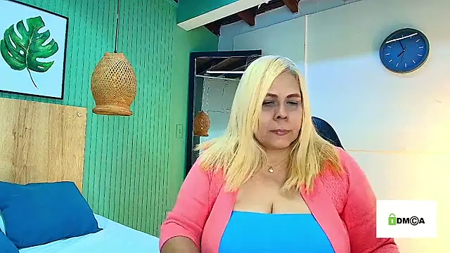 Snapshot of eva_colen50 chatting on 03-25-26, 04:17 eva colen50 online show from 03-25-26, 04:17