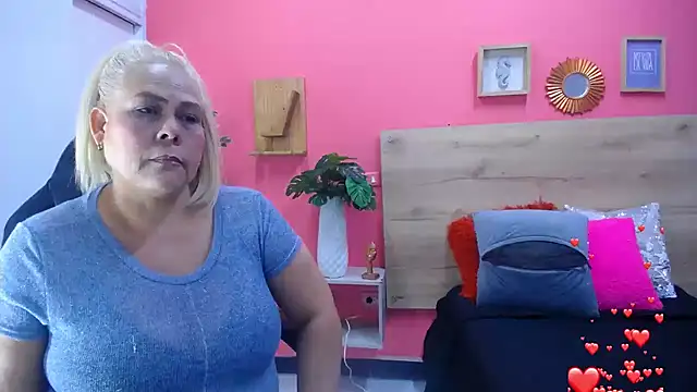 Snapshot of eva_colen50 chatting on 06-25-26, 06:57 eva colen50 online show from 06-25-26, 06:57