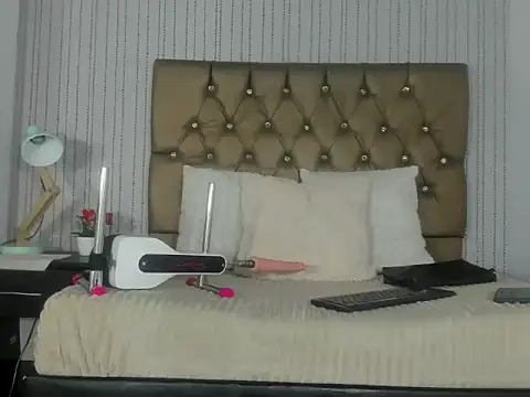 hanna luciana online show from 05-23-26, 02:16