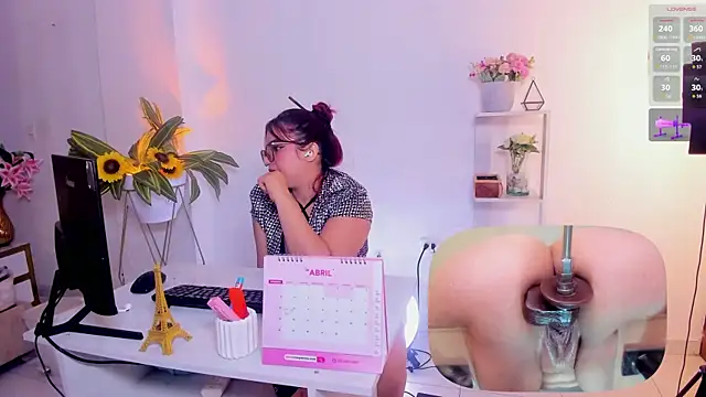 DannaScully  online show from 04-14-26, 02:11