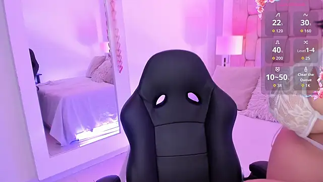 AnniJones online show from 04-05-26, 03:02