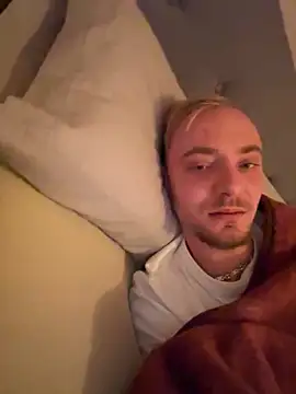 Crevette311 online show from 11-23-25, 11:04