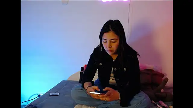 Ele Enchanted online show from 02-25-26, 01:44