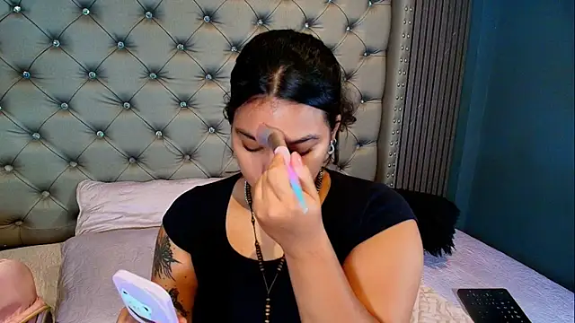 NAOMI cute  online show from 04-10-26, 06:04