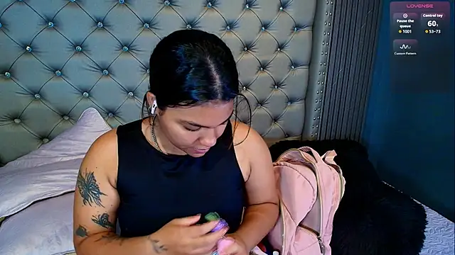 NAOMI cute  online show from 04-09-26, 05:52