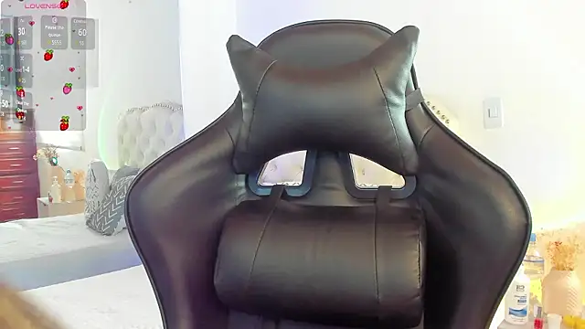 LuuluBerry online show from 03-01-26, 07:03