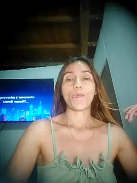 Snapshot of isaa- chatting on 05-12-26, 07:20 isaa- online show from 05-12-26, 07:20