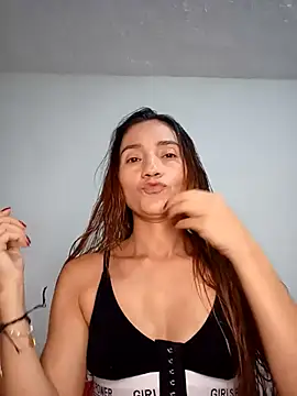Snapshot of isaa- chatting on 07-29-26, 04:50 isaa- online show from 07-29-26, 04:50