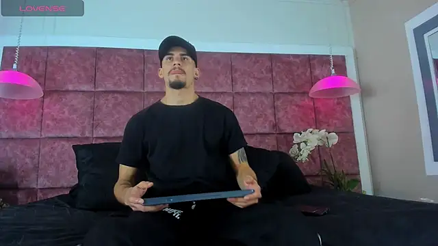 SharonTygaX online show from 03-21-26, 04:03