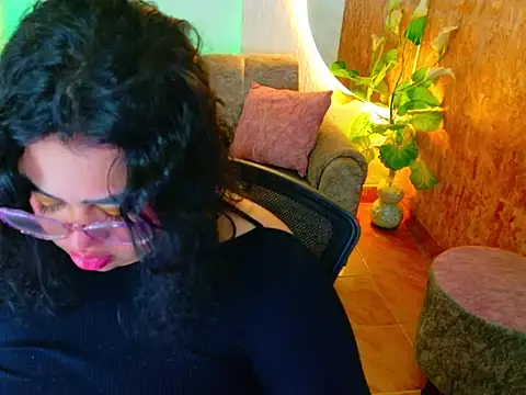  online show from 04-07-26, 06:04