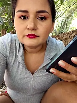 yissela92 online show from 03-14-26, 04:13