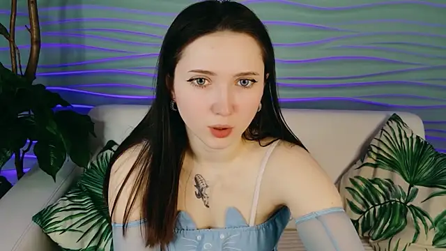 Snapshot of Tiny_BunnyX chatting on 03-30-26, 06:48 Tiny BunnyX online show from 03-30-26, 06:48