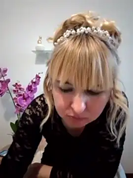 -Nefertiti- online show from 03-02-26, 04:02