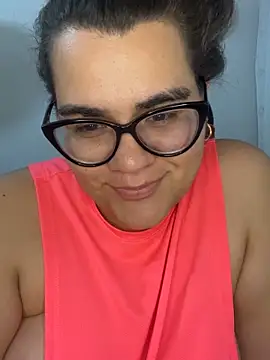 LuxuryloversCO online show from 03-19-26, 04:56