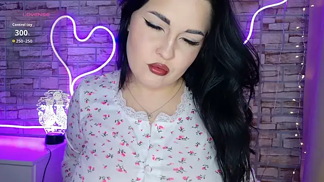 SableGoddess  online show from 04-14-26, 08:47