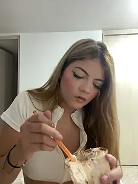 meggan    online show from 02-26-26, 07:41