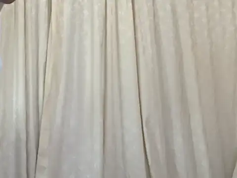 Zoe Robbins online show from 04-04-26, 03:24