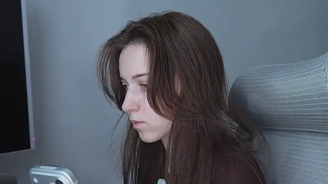 Snapshot of monnymoonn chatting on 06-15-26, 12:16 monnymoonn online show from 06-15-26, 12:16